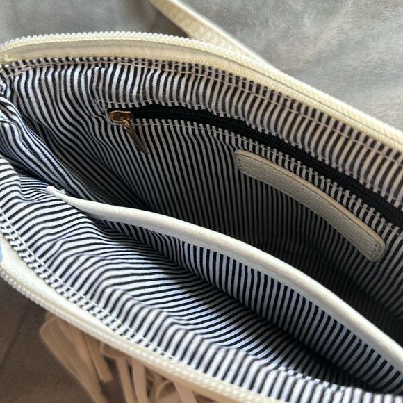 Purse - Picture 4 of 4